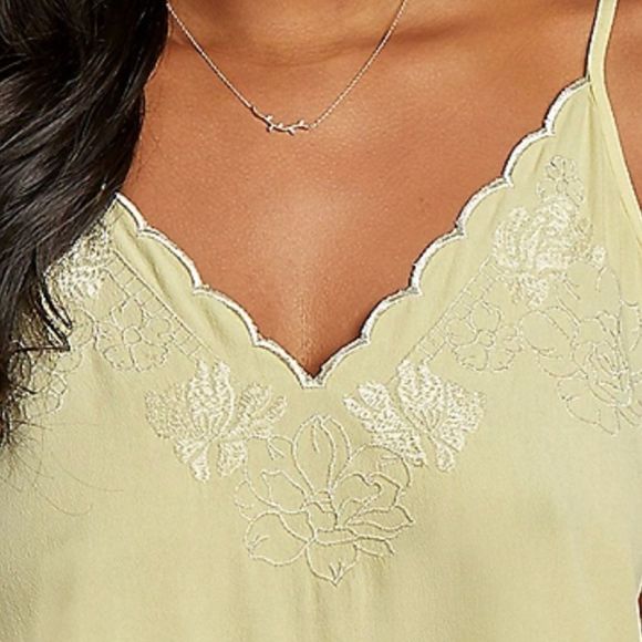 MAURICES Yellow & Silver Embroidered Metallic Scalloped Neckline Cami Size XS - Picture 2 of 14
